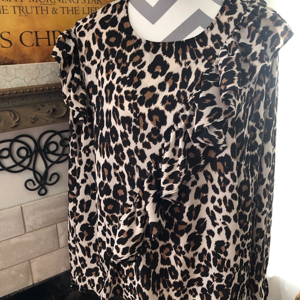 Cute Leopard print top